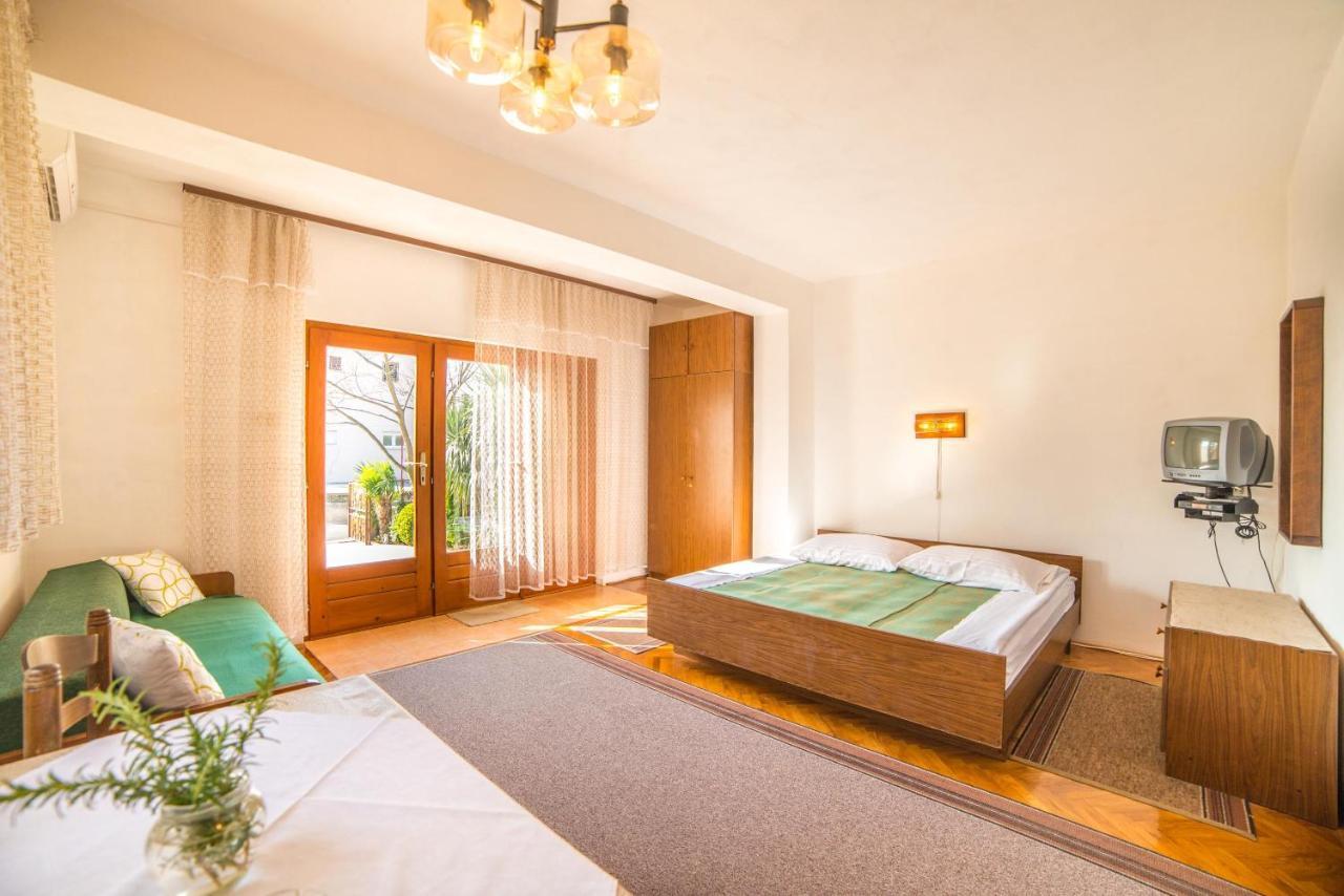 Apartments Antic 4255 Selce Dış mekan fotoğraf
