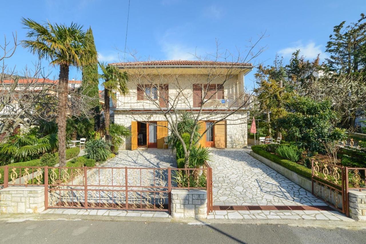 Apartments Antic 4255 Selce Dış mekan fotoğraf