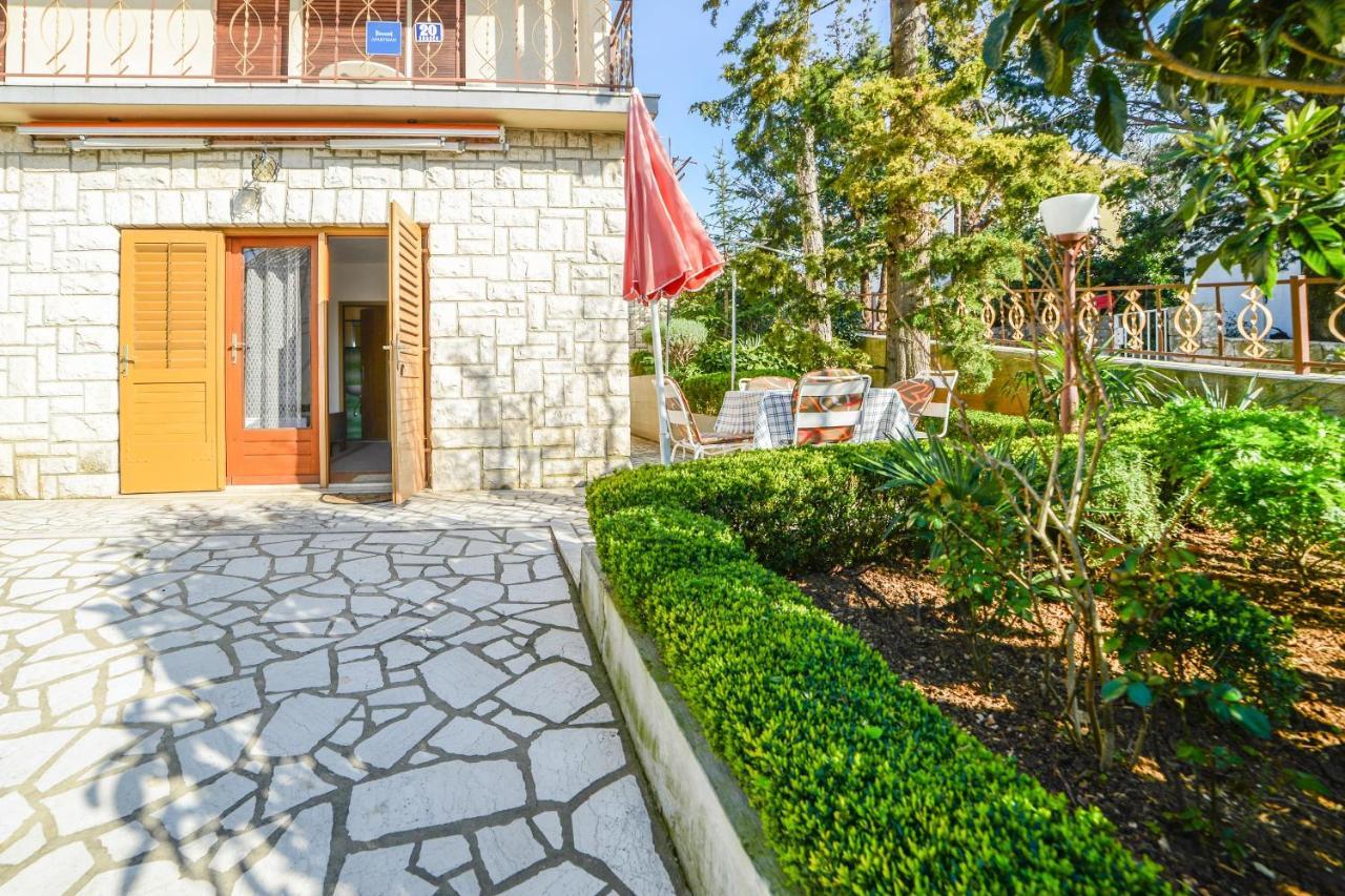 Apartments Antic 4255 Selce Dış mekan fotoğraf